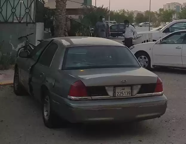 مستعملة Ford Crown Victoria للبيع في الدوحة #5174 - 1  صورة 